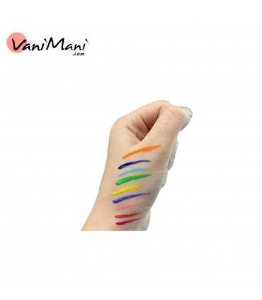 خط چشم رنگی کالیستا مدل