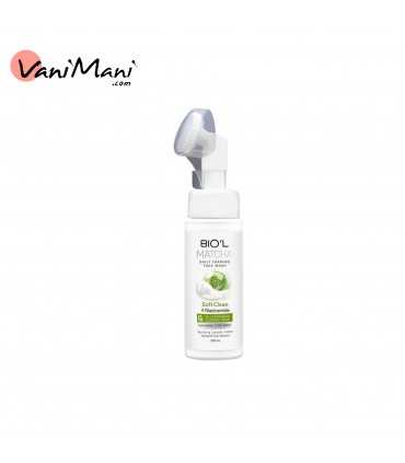 فوم شستشوی صورت بیول (Biol) حاوی ماچا براش‌دار 200 میلی‌لیتر